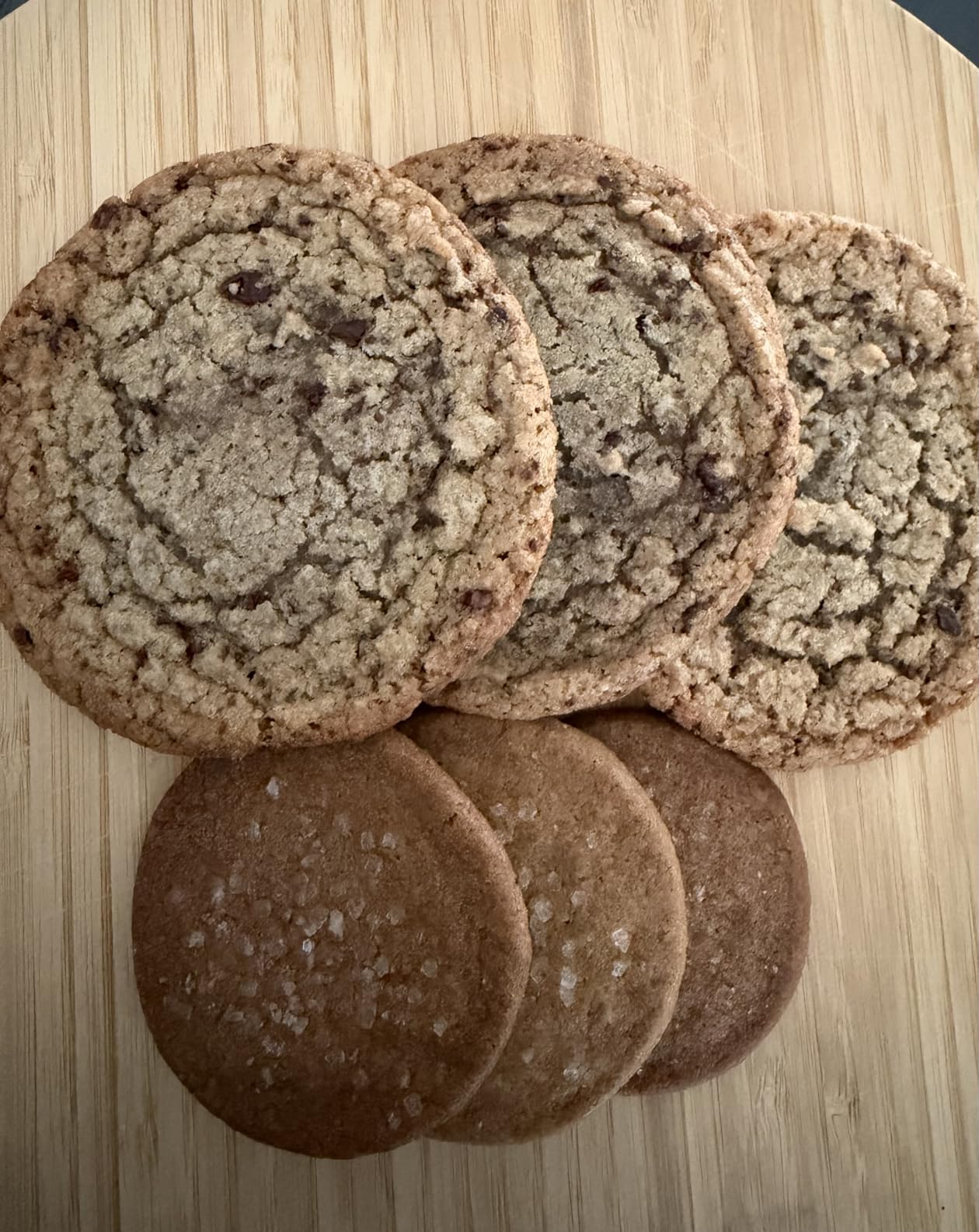100 Cookies: The Baking Book for Every Kitchen, with Classic Cookies, Novel Treats, Brownies, Bars, and More (100 Baking Recipes for Every Kitchen) customer photo 2