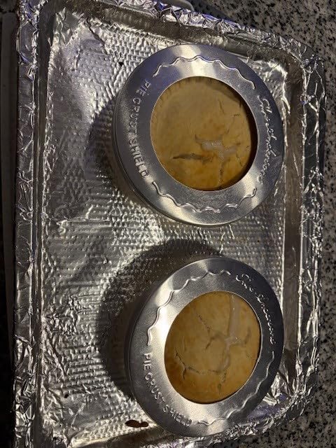 Mrs. Anderson's Baking Pie Crust Protector Shield, Fits 9.5-Inch And 10-Inch Pie Plates, Prevents Over-Browning And Spills customer photo 2