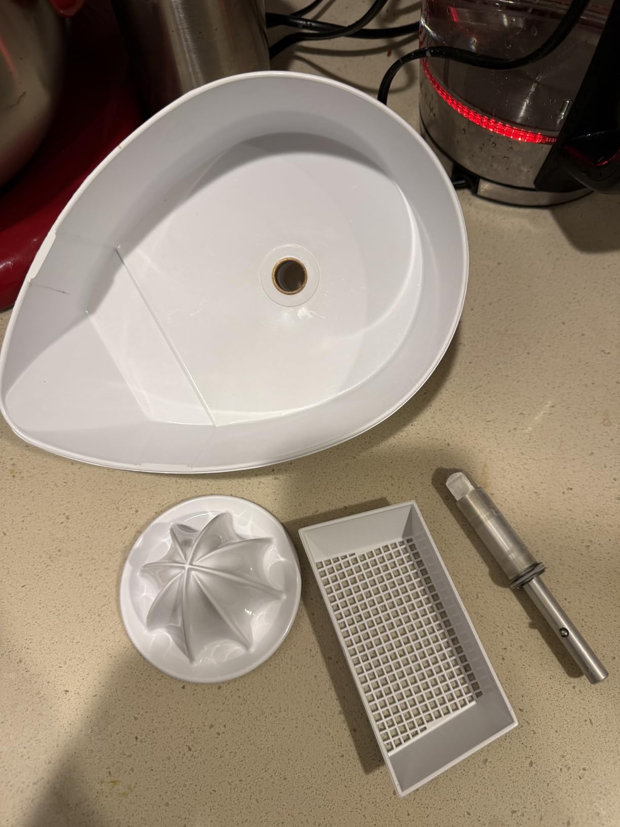 KitchenAid White Citrus Juicer Attachment for KitchenAid Stand Mixers, JE | Compatible with All KitchenAid Stand Mixers, Extracts Juice From Citrus Fruits, Strainer Basket for Seeds customer photo 1