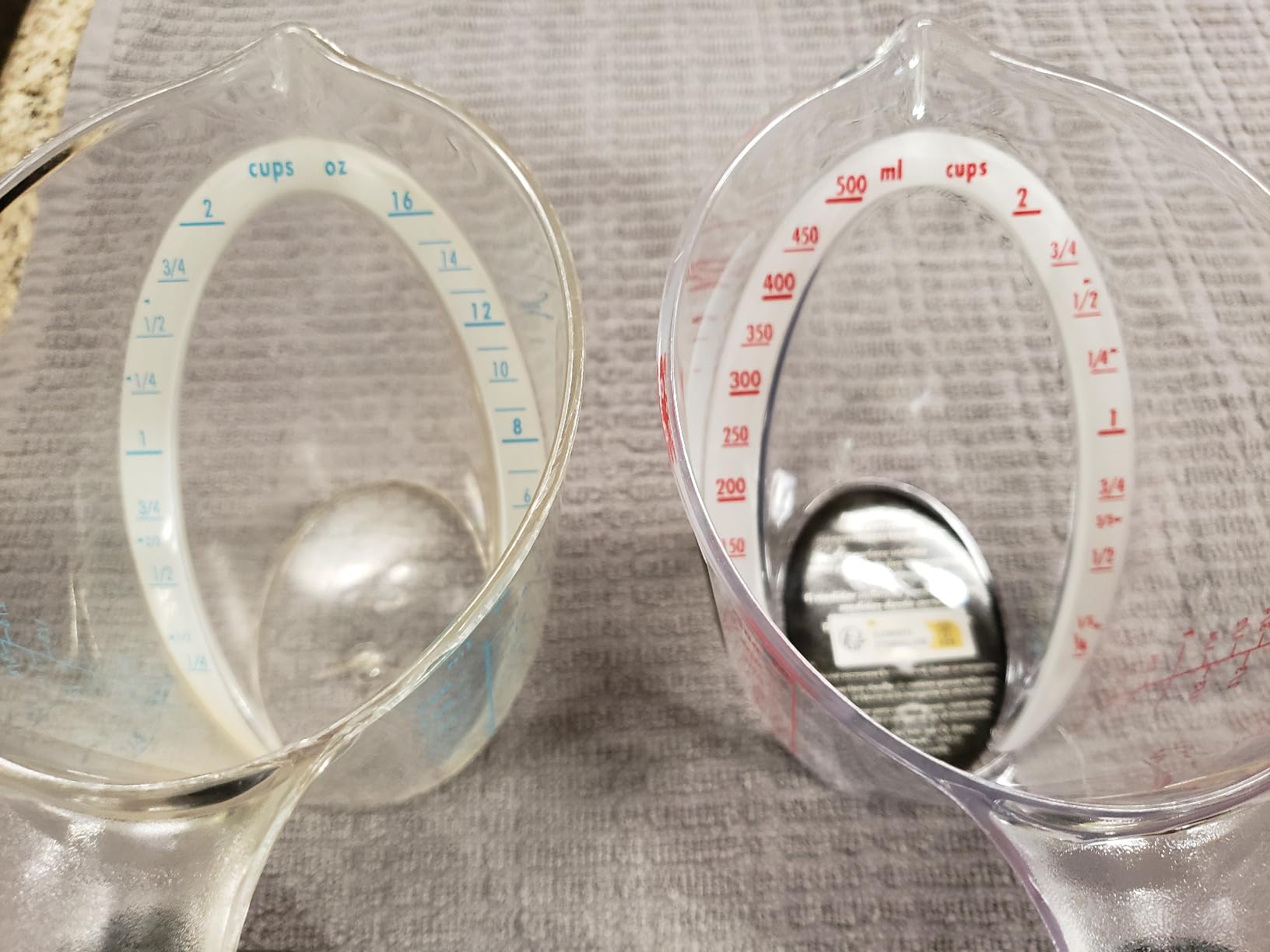 OXO Good Grips Angled Measuring Cup with Measurement Markings, 2 Cup | Angled Interior Markings to Read from Above, Liquid Measuring Cup, use for Baking and Cooking, Non-Slip Handle customer photo 2