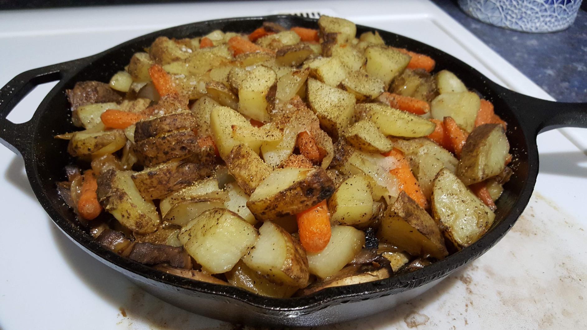 Lodge FBA_ Cast Iron, 8-Inch customer photo 1