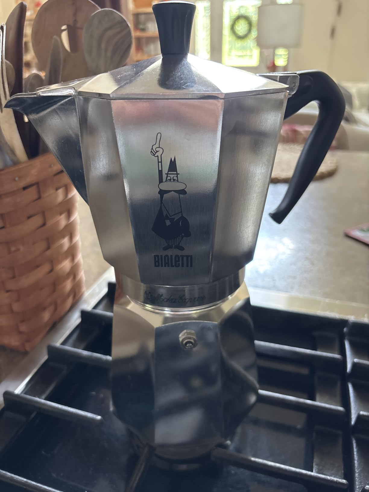 Bialetti - Moka Express: Iconic Stovetop Espresso Maker, Makes Real Italian Coffee, Moka Pot 9 Cups (14 Oz - 420 Ml), Aluminium, Silver customer photo 1