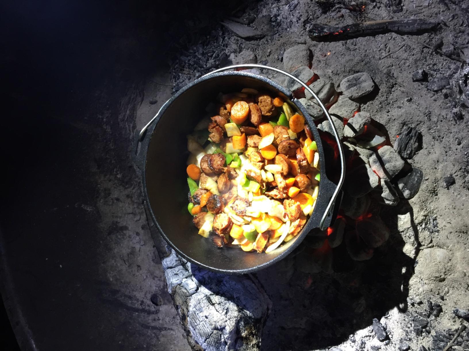 Camp Chef DO10-6 Quart Dutch Oven Pre-Seasoned Cast Iron with Lift Tool and Lid customer photo 2