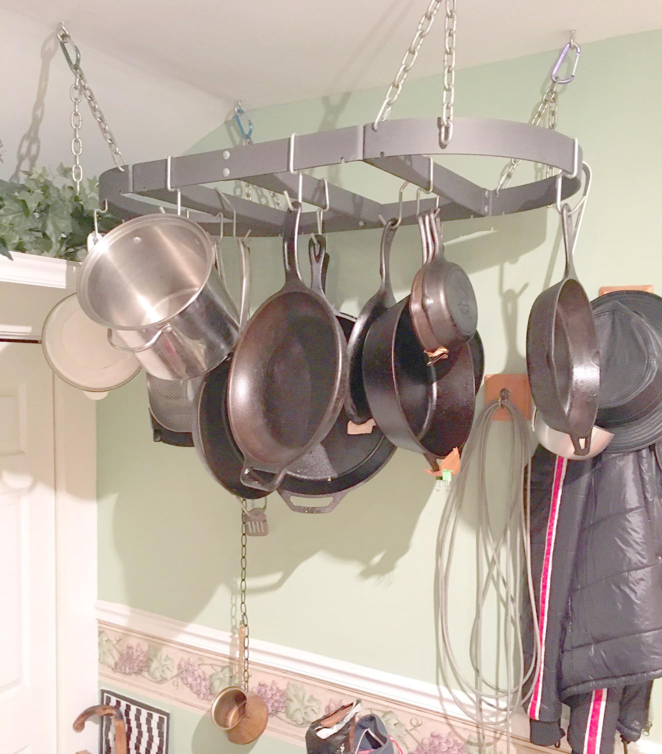 Lodge Pre-Seasoned Cast Iron Covered Deep Skillet, 5 Quart customer photo 1