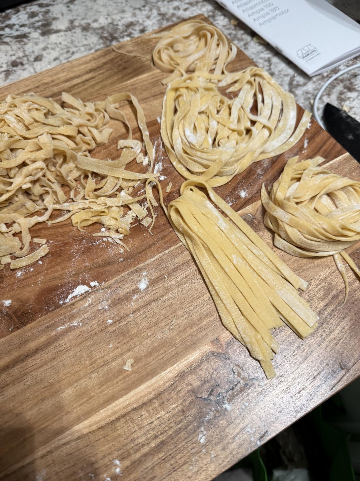 MARCATO Atlas 150 Classic Manual Pasta Maker Machine, Made in Italy, Chrome Steel with Black Hand Crank. Makes Lasagna, Fettuccine & Tagliolini customer photo 2