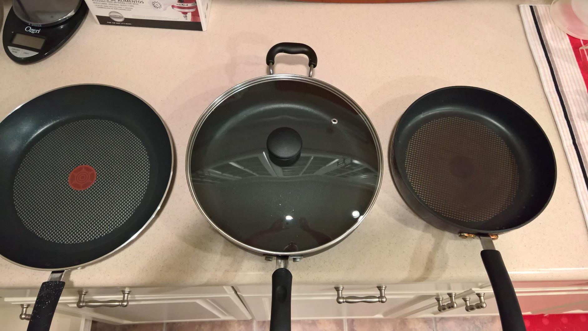 T-Fal Specialty Nonstick Saute Pan with Glass Lid 5 Quart, Oven Broiler Safe 350F, Cookware, Deep Frying Pan with Handle, Skillet, Kitchen, Pots and Pans, Dishwasher Safe, Black customer photo 1