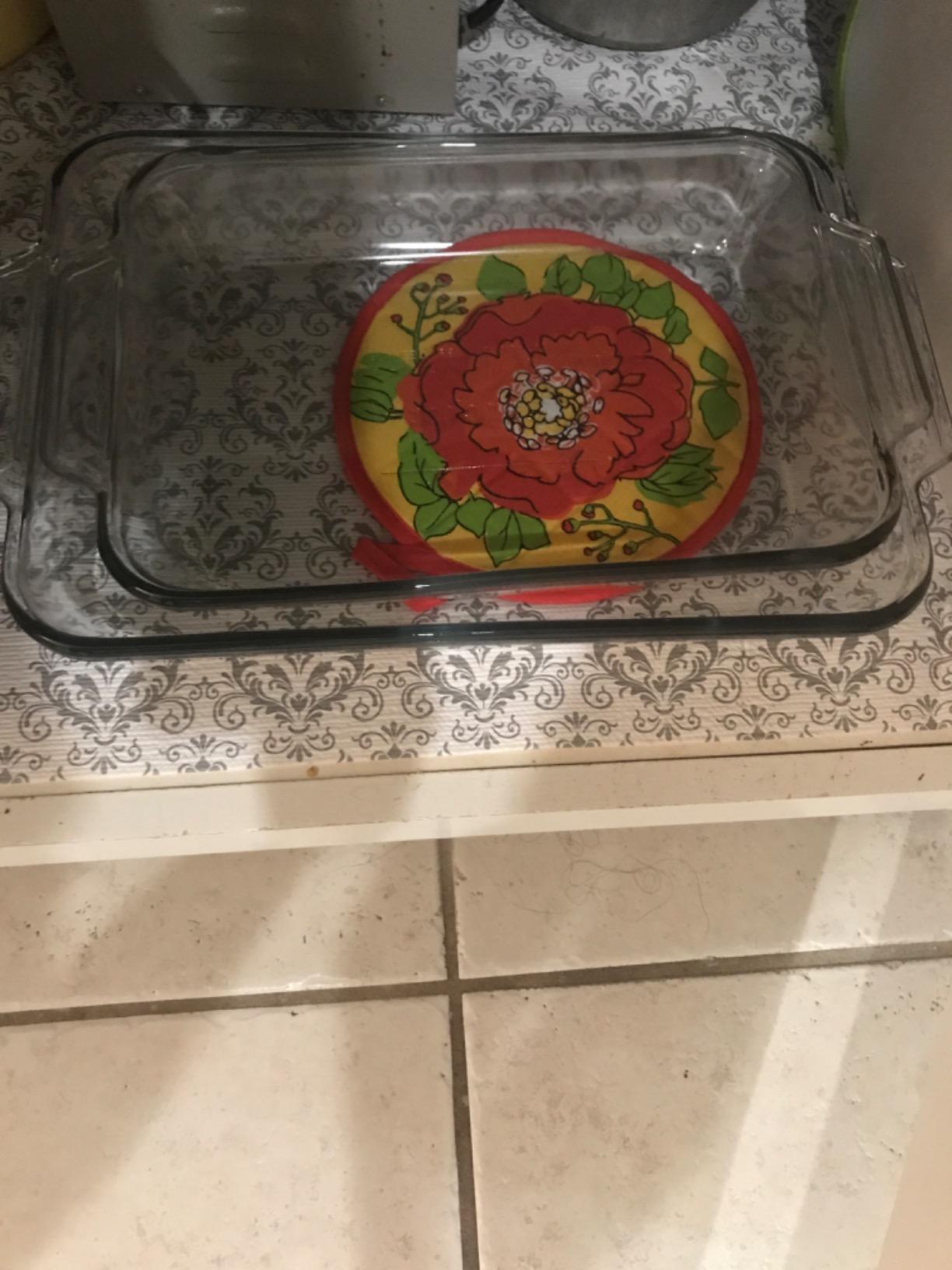 Anchor Hocking Glass Baking Dishes for Oven, 2 Piece Set (2 Qt & 3 Qt Glass Casserole Dishes) customer photo 2