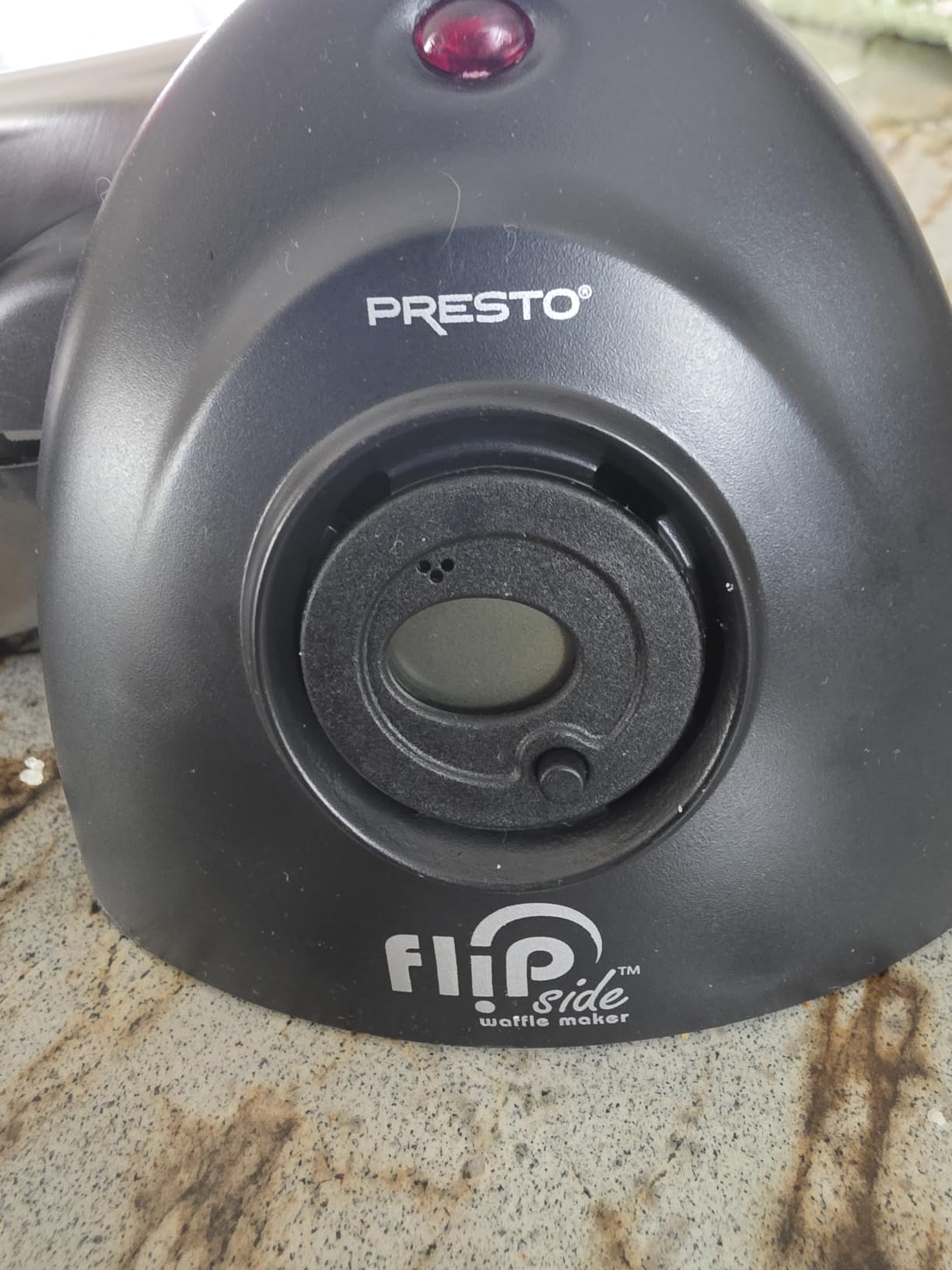Presto 03510 Ceramic FlipSide Belgian Waffle Maker, Nonstick, Cool Touch Handles, Black customer photo 2