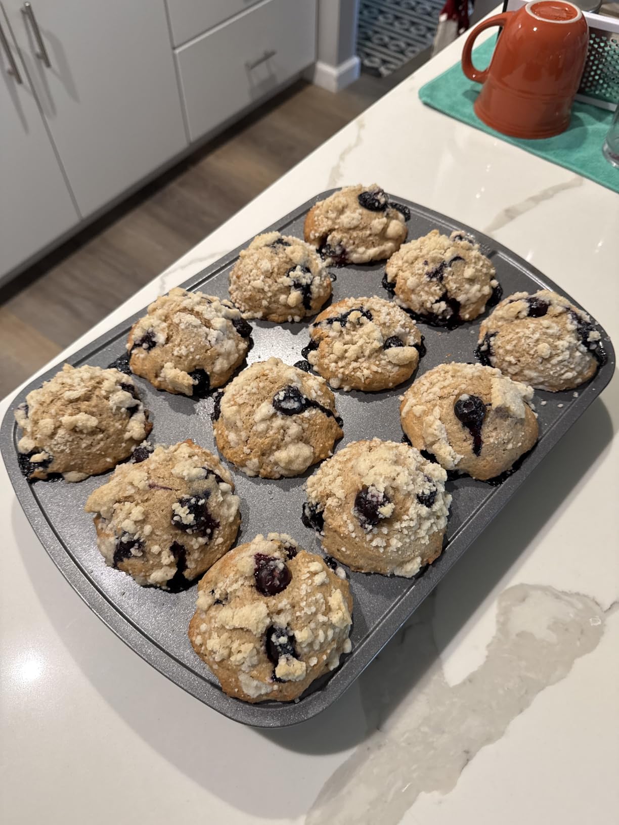 Wilton Gold Non-Stick Muffin Pan, Made Without PFAS, 12-Cup customer photo 2