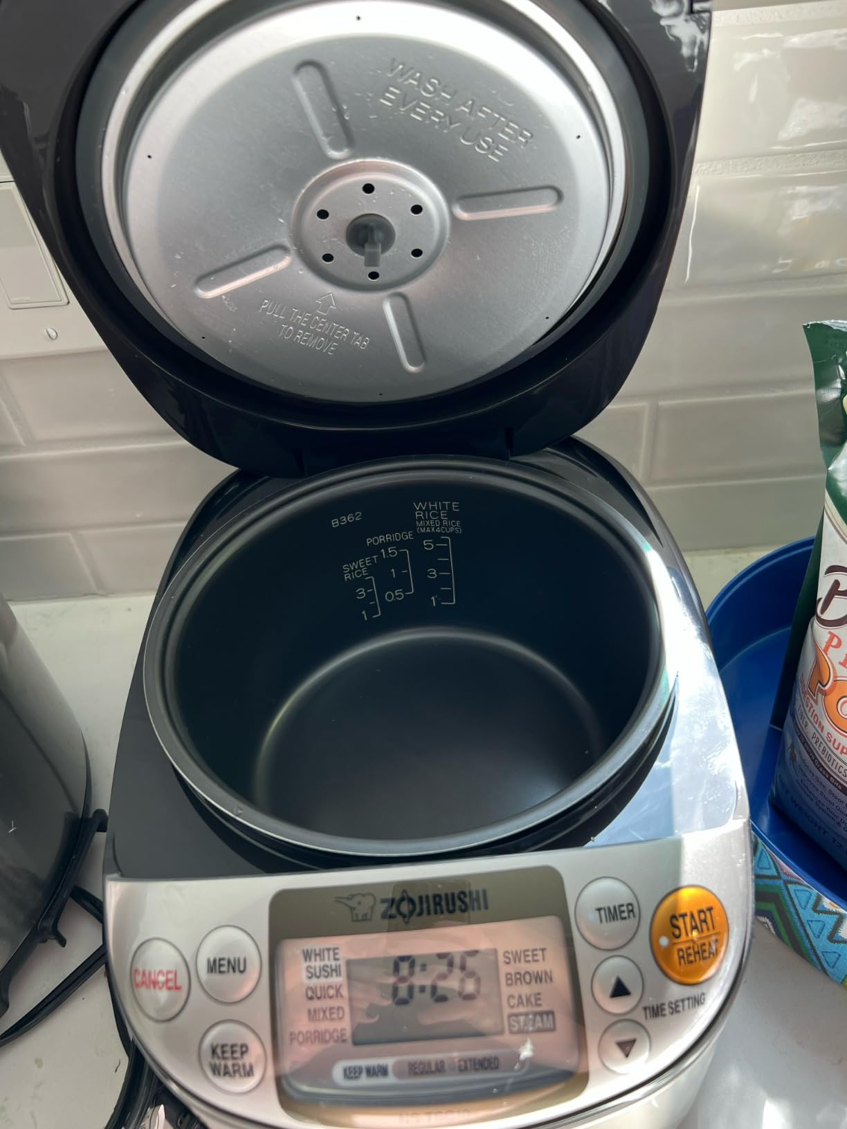 Zojirushi NS-TSC18 Micom Rice Cooker and Warmer - 1.8 Liters customer photo 2