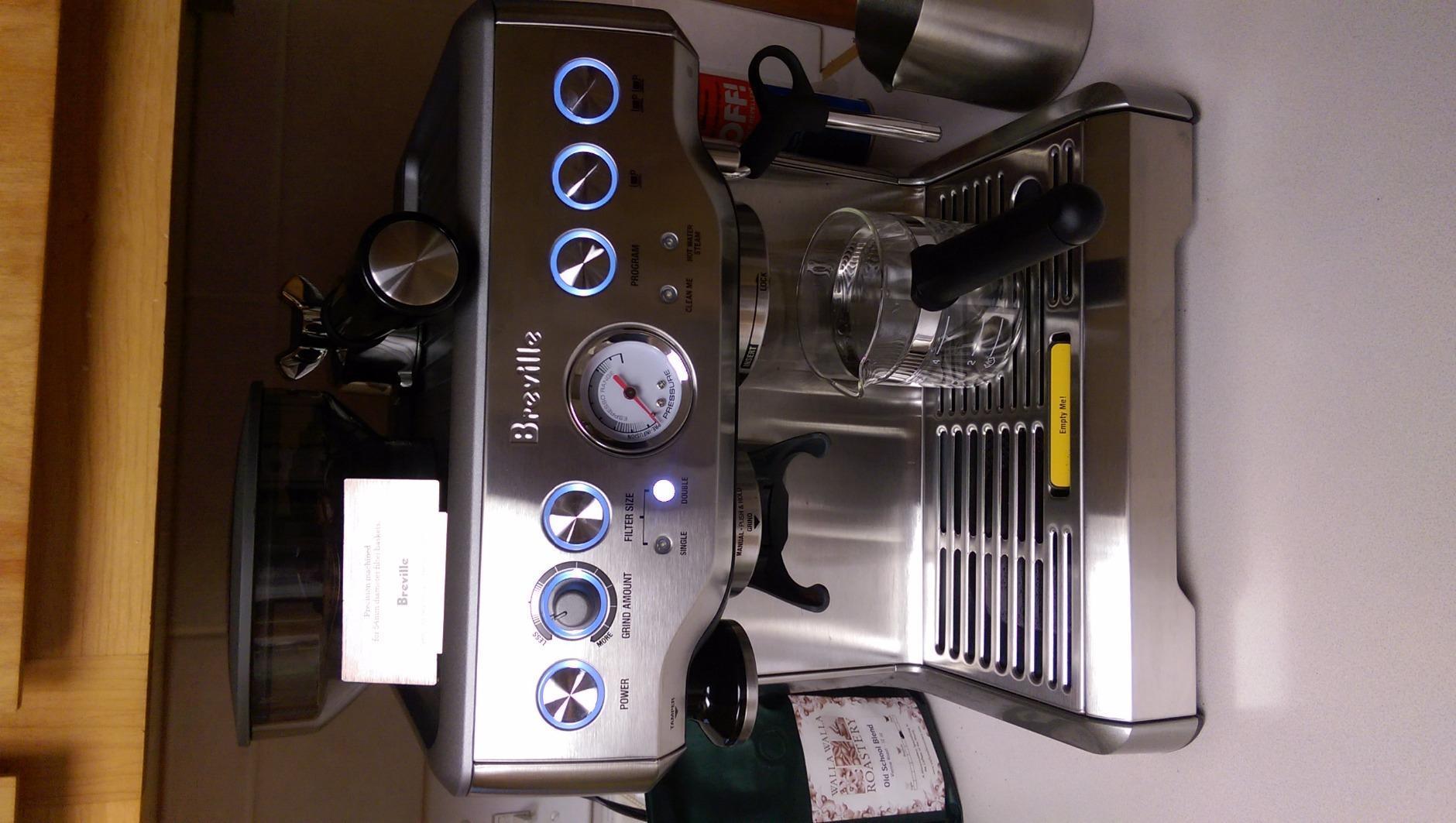 Breville BES870XL Barista Express Espresso Machine, Brushed Stainless Steel | Craft café-quality espresso shots, lattes and cappuccinos at home with this manual coffee maker with built-in grinder customer photo 2