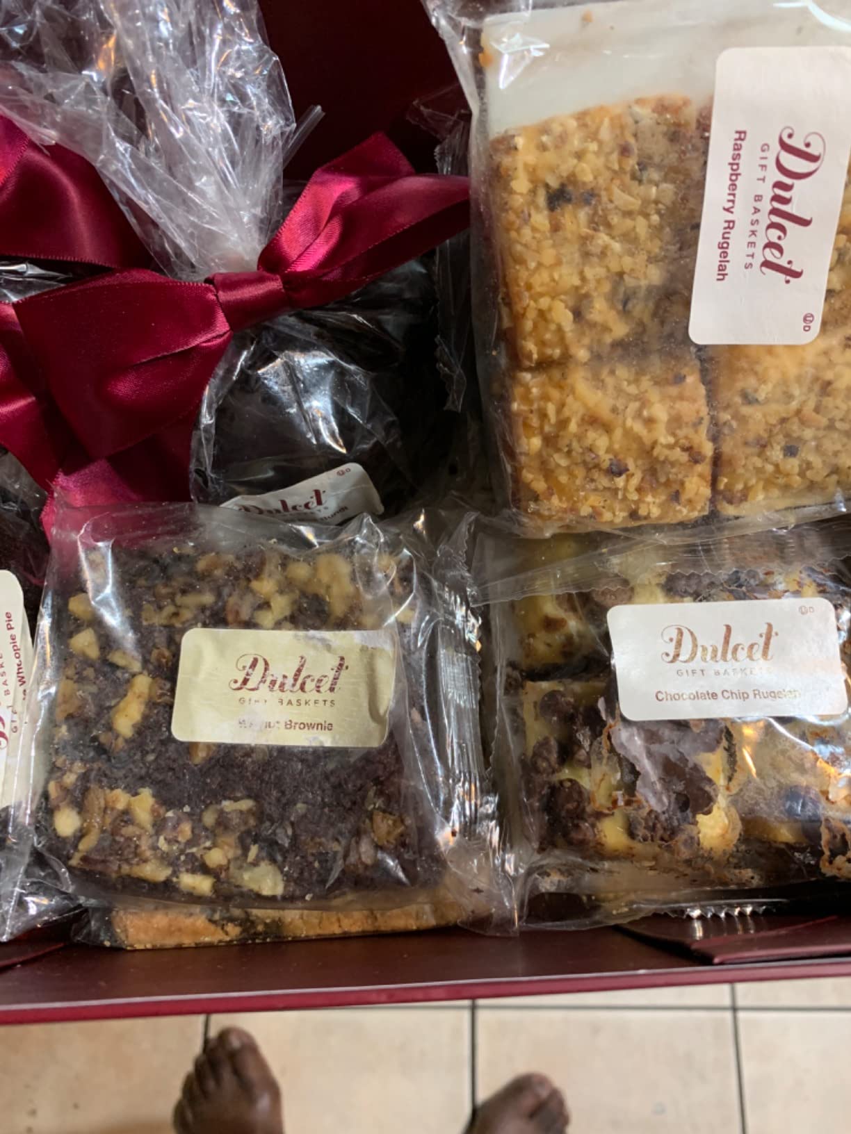 Dulcet Luxury Gourmet Gift Basket - 28 Freshly Baked Treats Including Brownies, Whoopie Pies & Rugelach - Premium Dessert Gift Box for Birthday, Thank You, Sympathy, Holiday & Corporate Gifts customer photo 2