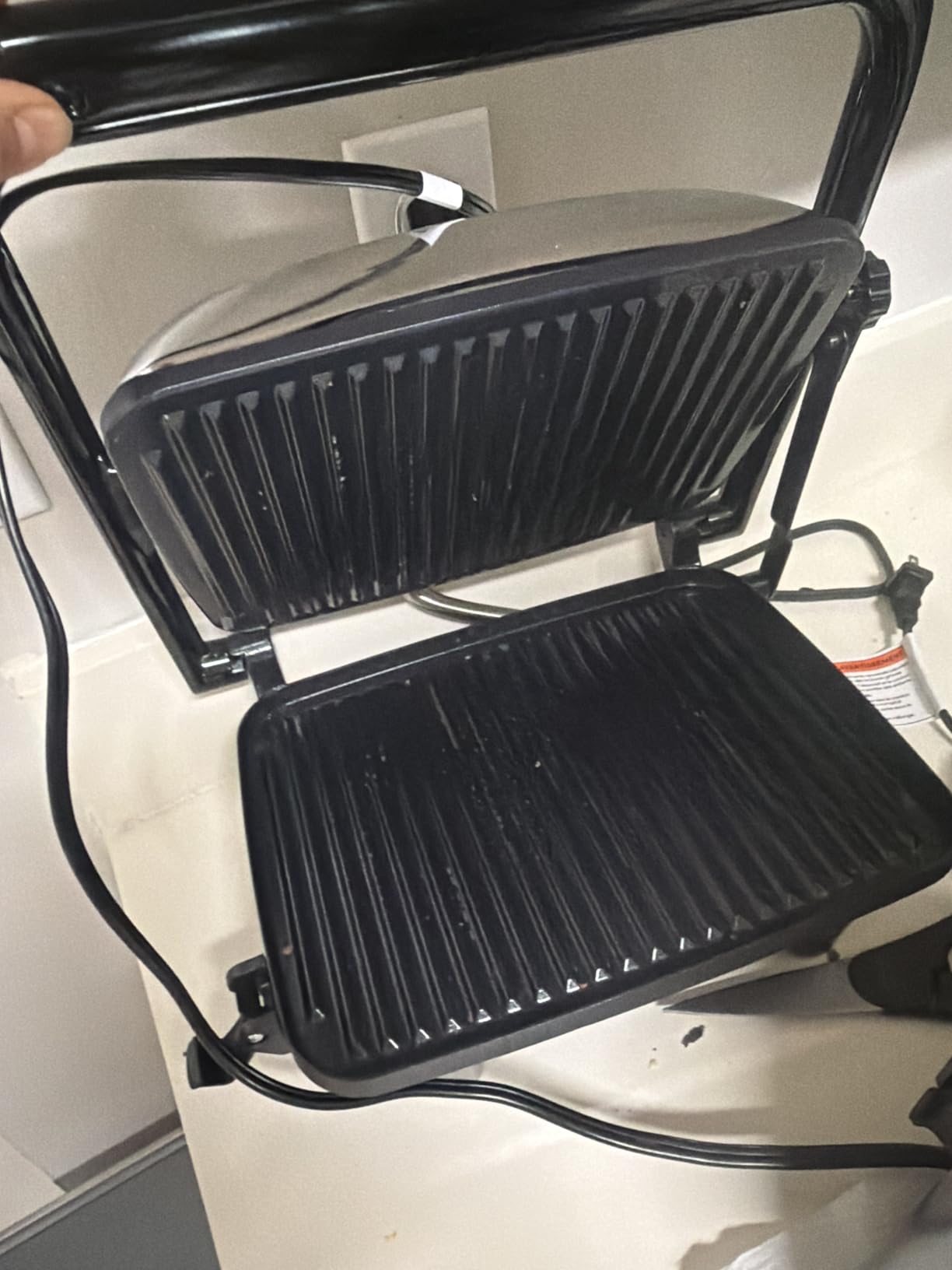 Hamilton Beach Panini Press, Sandwich Maker & Electric Indoor Grill, Floating Hinge Evenly Cooks Any Sandwich, Locking Lid, PFAS-Free Non-Stick 8