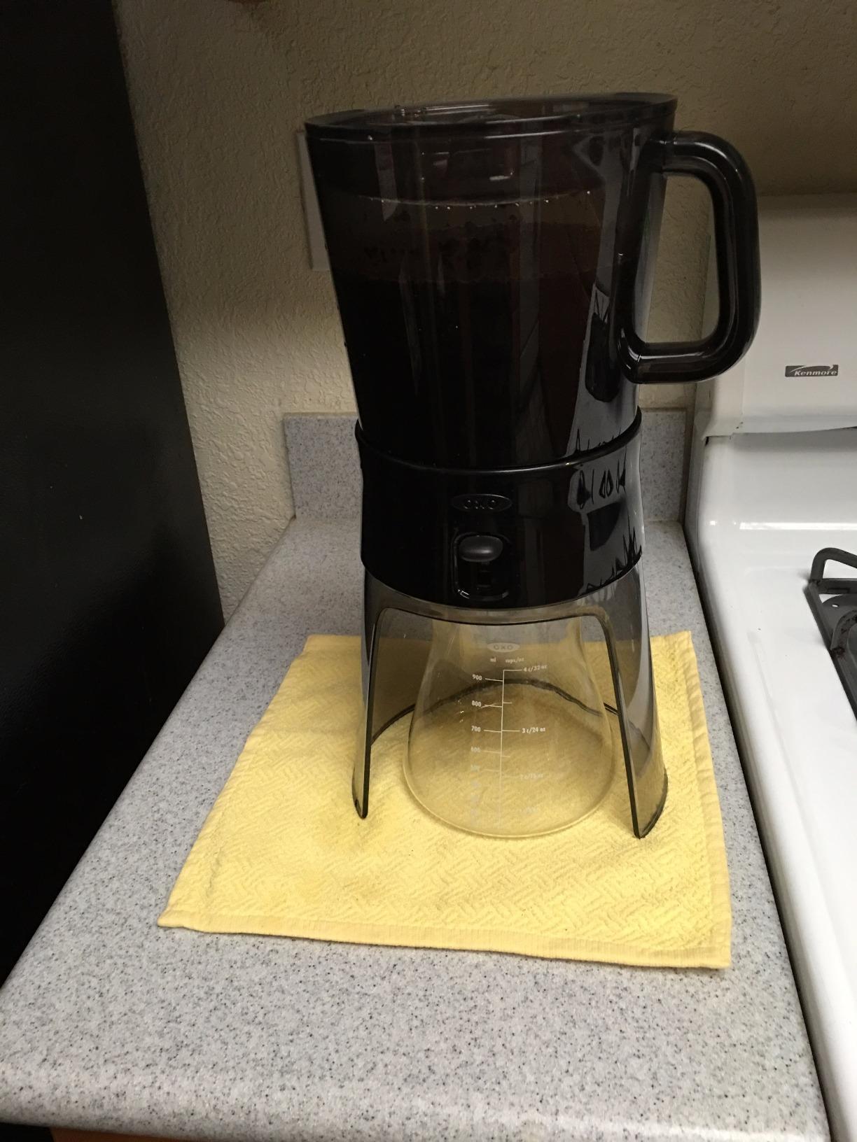 OXO Good Grips Cold Brew Coffee Maker, 32 oz, Iced Coffee Maker with Carafe | Low-Acid Concentrate for 14 Drinks, Fine Filter, Smooth Hot or Iced Coffee, Cafe-Quality, Coffee at Home, At Home Barista customer photo 1