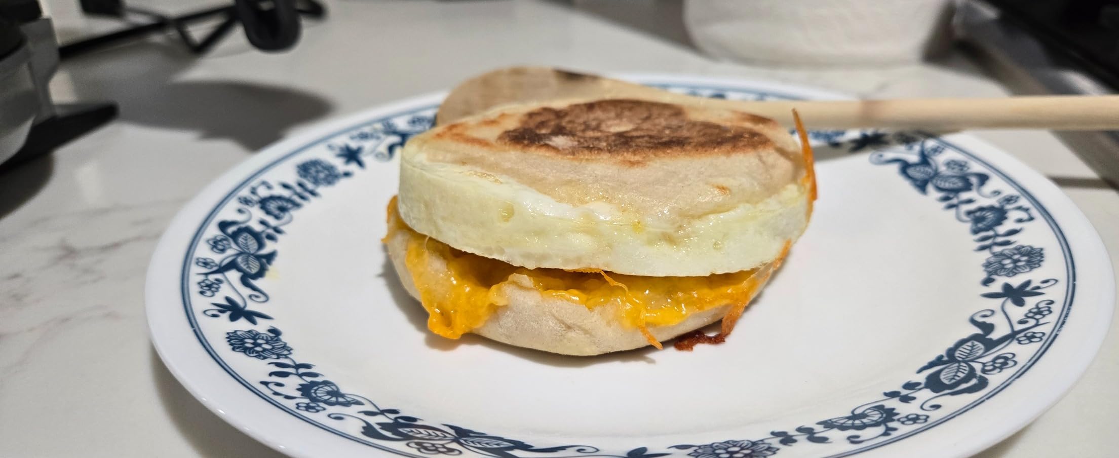 Hamilton Beach Dual Breakfast Sandwich Maker with Egg Cooker Rings & Timer, Perfect for English Muffins, Croissants, Mini Waffles, Customizable & Fast, PFAS-Free, Silver, 25490MNA customer photo 2