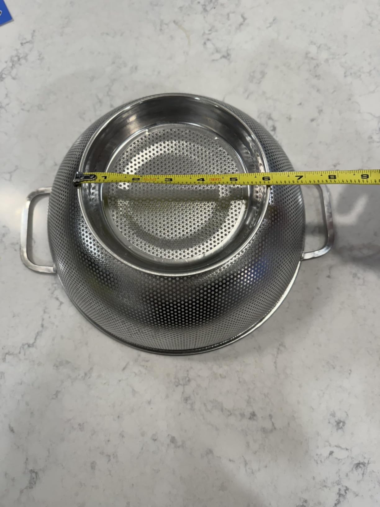 Bellemain Stainless Steel Colander for Kitchen, 5 Qt Pasta & Rice Strainer | Durable Highest Grade Premium Steel, Dishwasher Safe and Odor resistant Food Strainer, Lightweight Looped Handles customer photo 1