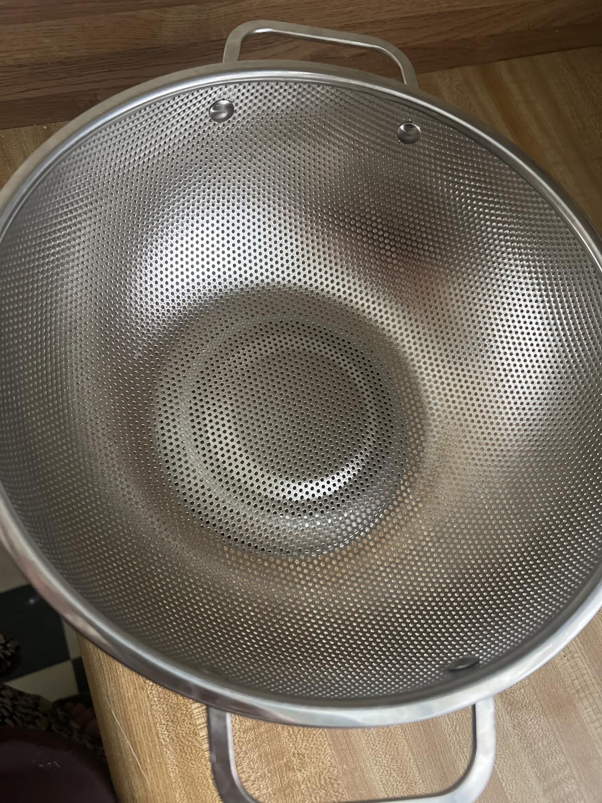 Bellemain Stainless Steel Colander for Kitchen, 5 Qt Pasta & Rice Strainer | Durable Highest Grade Premium Steel, Dishwasher Safe and Odor resistant Food Strainer, Lightweight Looped Handles customer photo 2