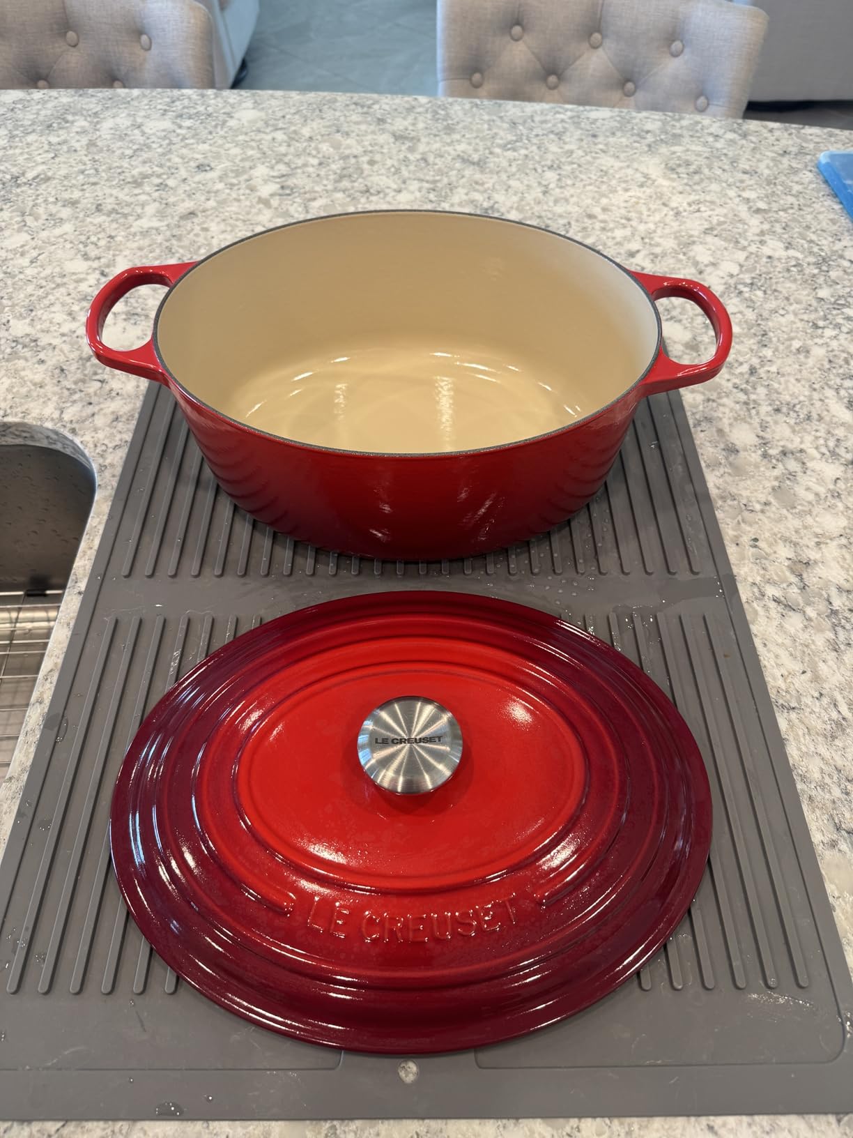 Le Creuset Enameled Cast Iron Signature Oval Dutch Oven, 5 qt, Cerise customer photo 1