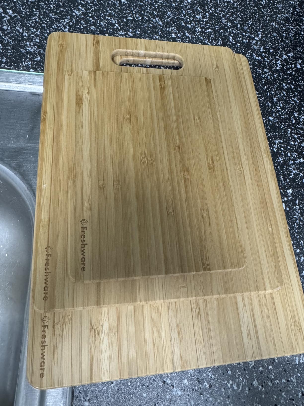Freshware Bamboo Cutting Board Set of 3, Wooden Cutting Boards for Kitchen, Knife Friendly Food Grade Chopping Board, Lightweight with Hanging Hole for Easy Storage customer photo 2