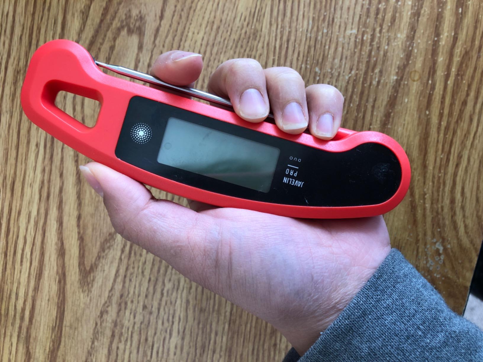 Lavatools Javelin PRO Classic Ultra-Fast 2-Second Professional Digital Instant Read Meat Thermometer for Grill and Cooking, Auto-Rotating Backlit Display, IP65 Water Resistant, NSF Certified - Sambal customer photo 2