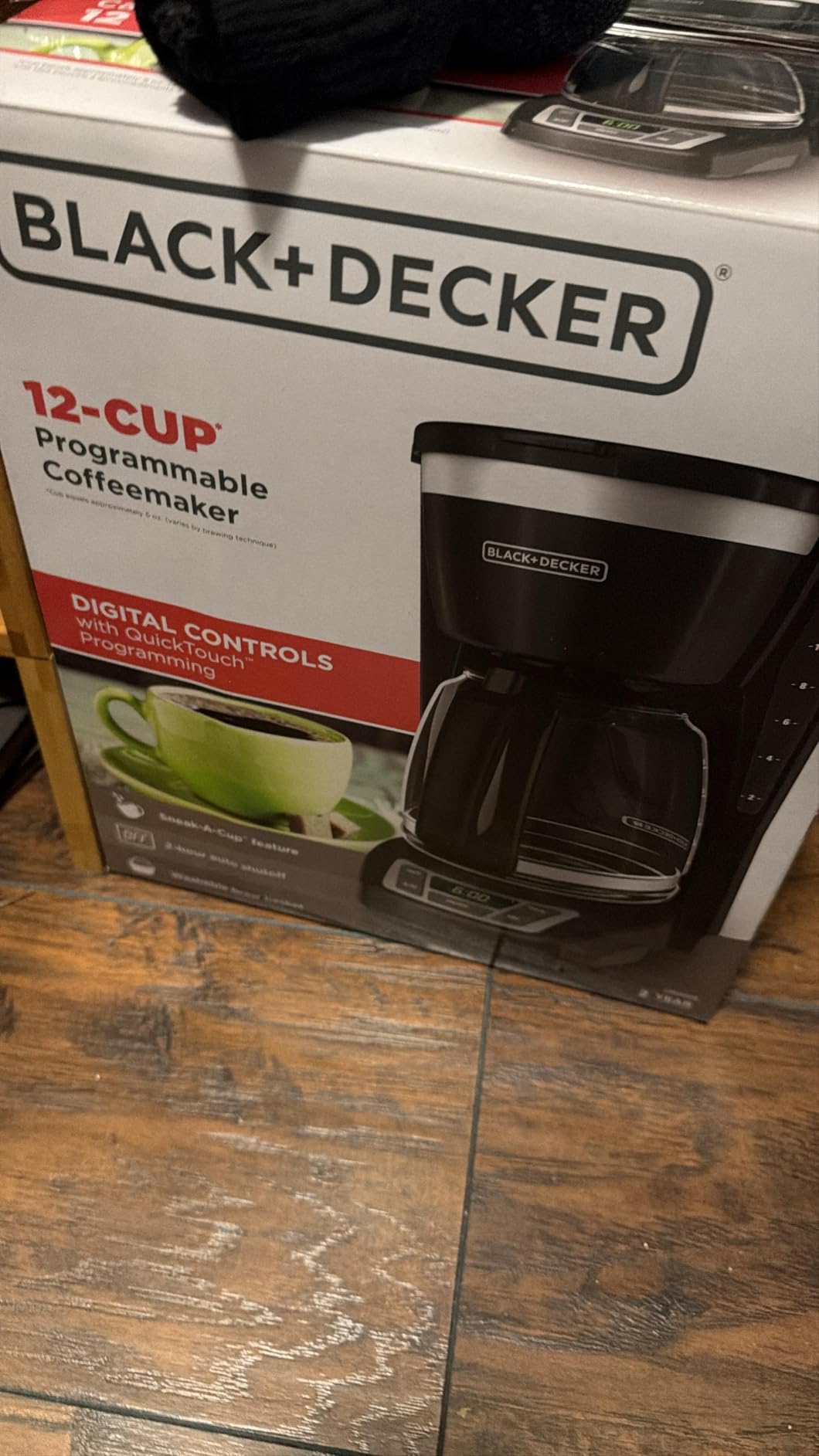 BLACK+DECKER 12-Cup Drip Coffee Maker with Vortex Brewing | 12-cup drip coffee maker with Vortex brewing for rich coffee extraction, programmable timer, Sneak-A-Cup and auto shutoff customer photo 2