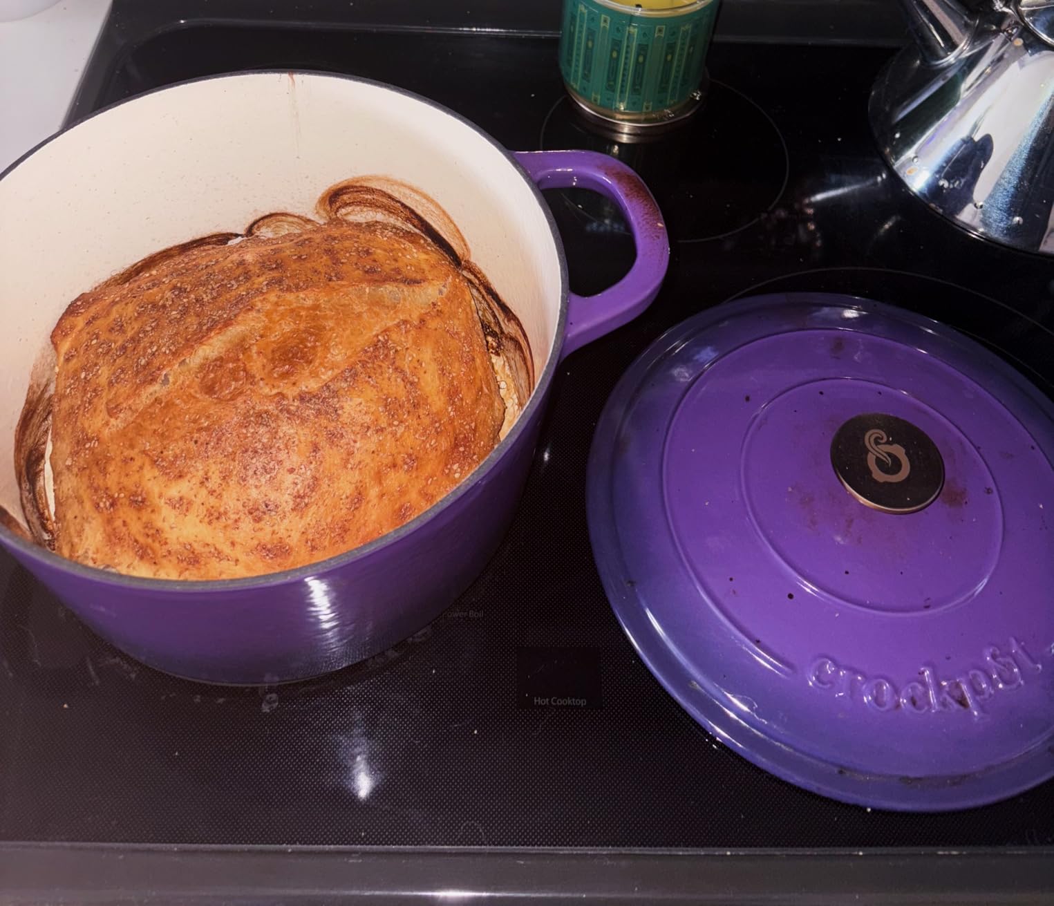 Crock-Pot Artisan 7-Quart Round Enameled Cast Iron Dutch Oven – Sapphire Blue, Durable Heavy-Duty Cookware for Slow Cooking, Baking, Roasting with Lid customer photo 1