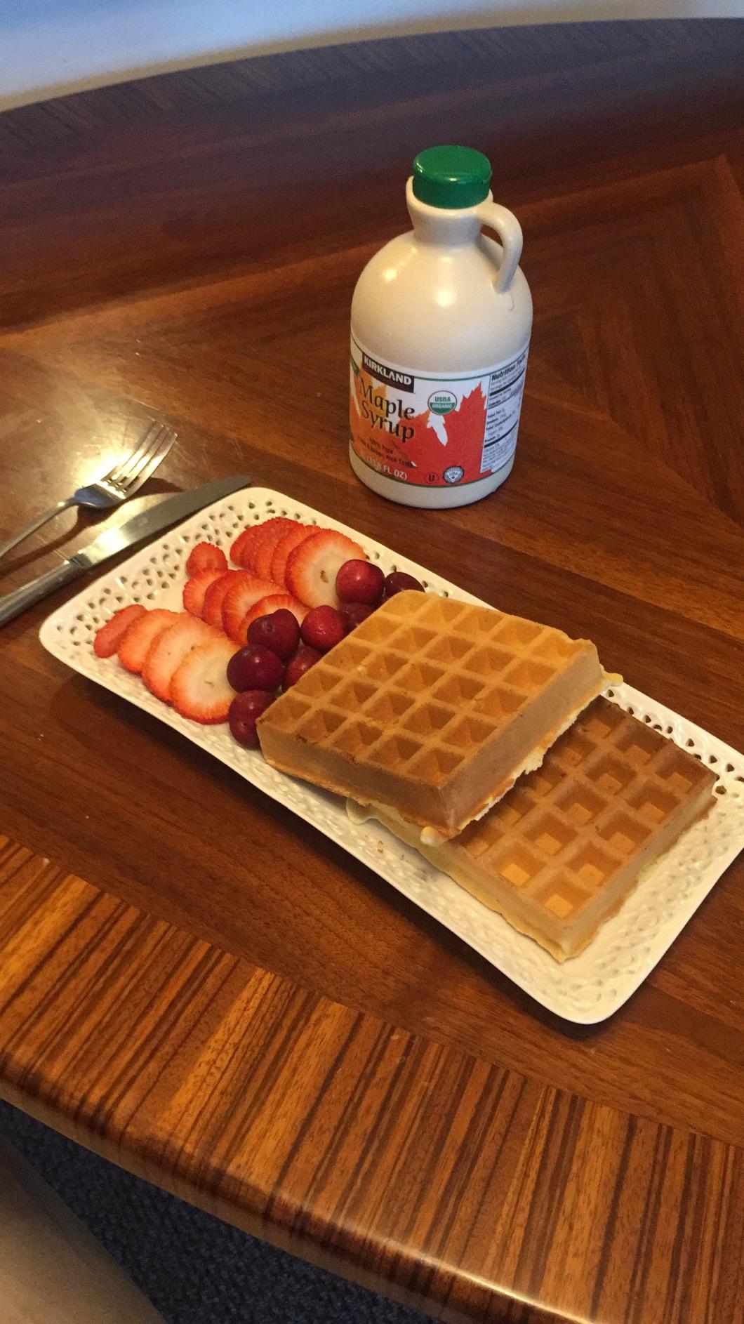 Breville BWM604BSS Smart Square Waffle Maker, 4 Slice Capacity, Brushed Stainless Steel customer photo 2