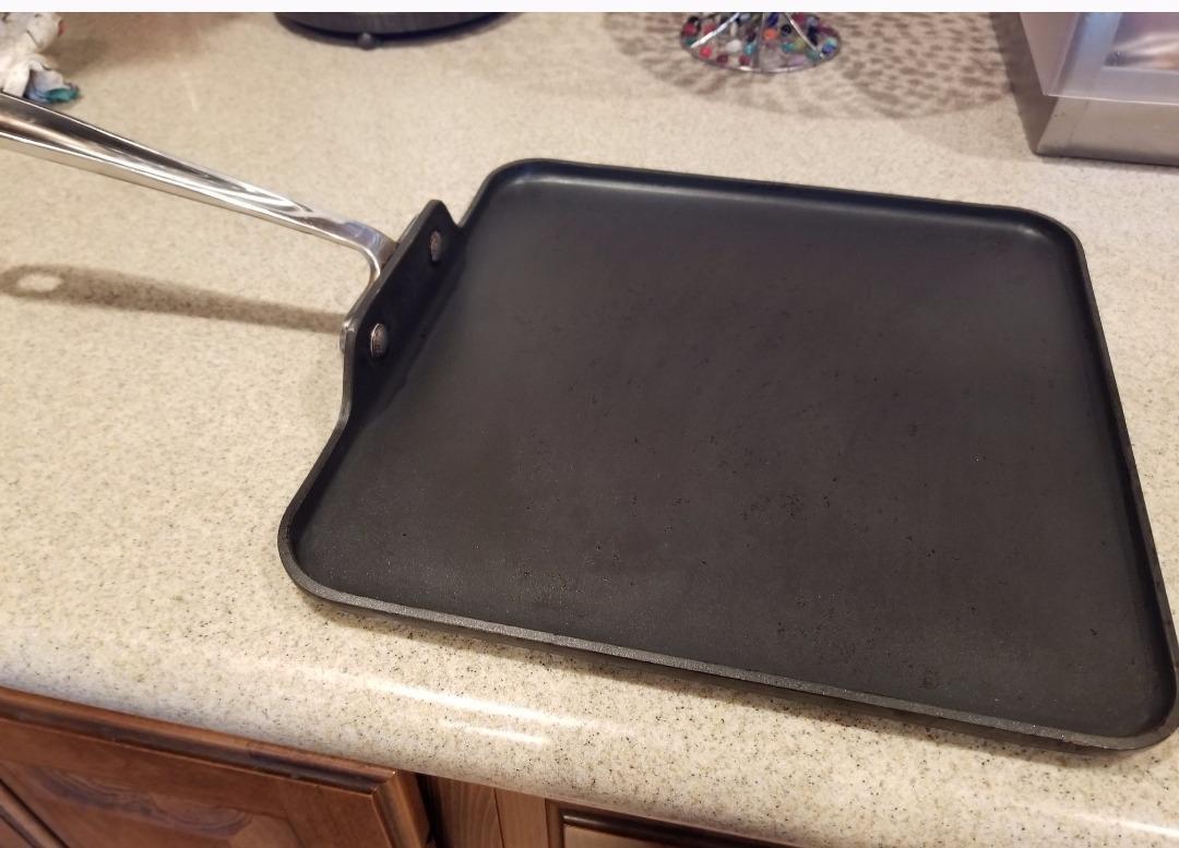 All-Clad HA1 Hard Anodized Nonstick Griddle 11x11 Inch Oven Broiler Safe 500F, Lid Safe 350F Pots and Pans, Cookware Black customer photo 2