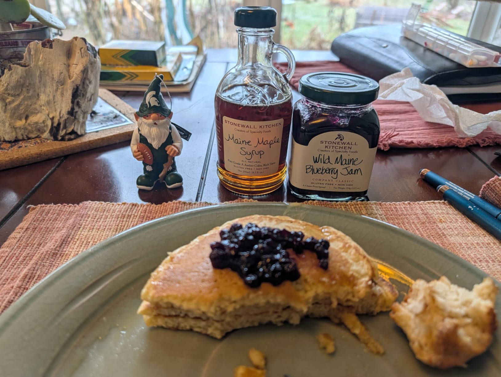 Stonewall Kitchen, New England Breakfast 6-Piece Breakfast Brunch Gift Set with Reusable Basket, for Graduations, Housewarming, Wedding customer photo 1