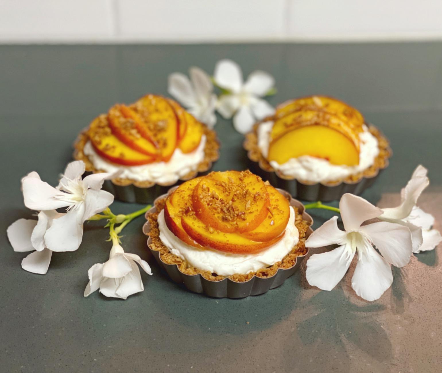 Webake 4 Inch Mini Tart Pan Set of 6, Non-Stick Small Tart Mold Quiche Pans with Removable Bottom Mini Tart Tins customer photo 1