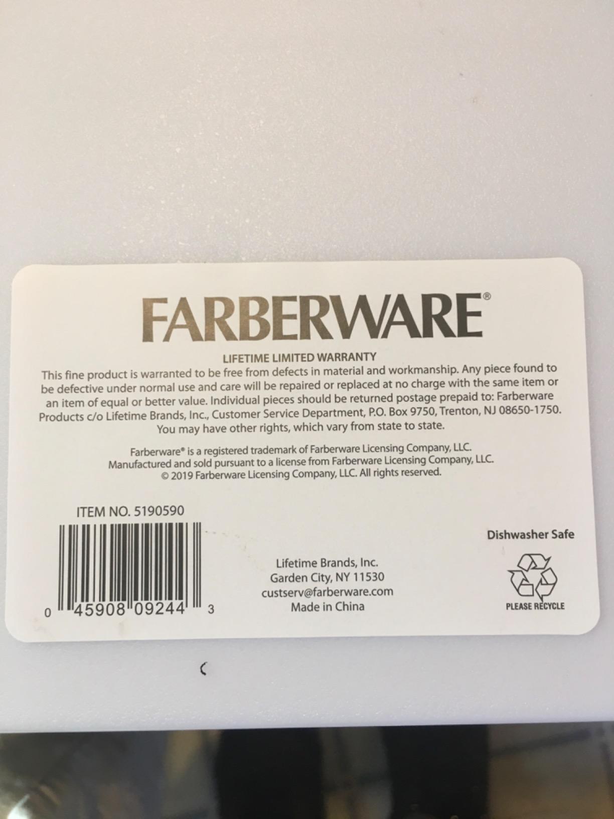 Farberware Cutting Boards for Kitchen, 3-Piece Poly Board Set, Reversible Plastic Cutting Boards, Dishwasher Safe, Odor and Stain Resistant, Gentle on Knives, 8.5x11, 9x13, 11x16 Inch customer photo 1
