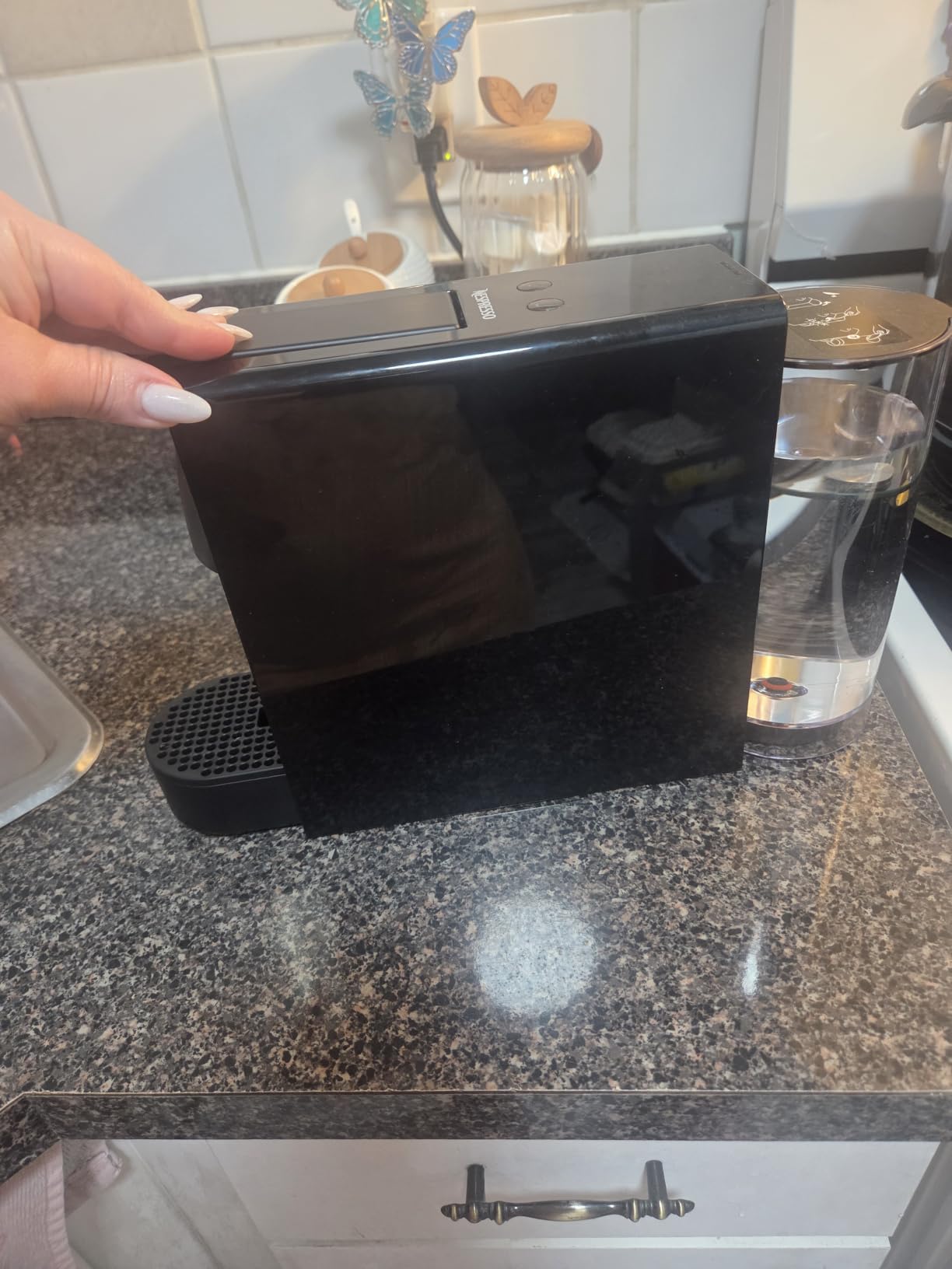 Breville Nespresso Original Essenza Mini Espresso Machine | Piano black compact espresso machine with 19 bar pressure, 25 second heat-up and 2 programmable cup sizes: Espresso, Lungo customer photo 1