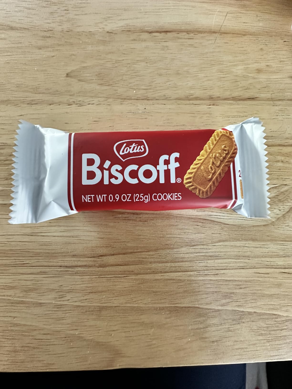 Lotus Biscoff Cookies, Caramelized Biscuit Cookie Snack, Dispenser Box (20 sleeves of 2 extra large cookies) Vegan, 0.9 Ounce (Pack of 20) customer photo 2