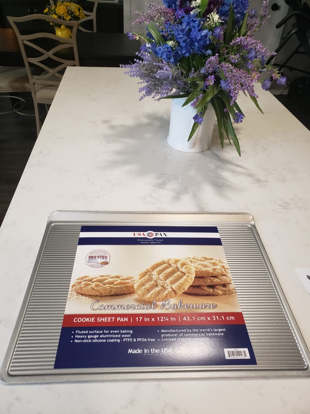 USA Pan Bakeware Cookie Sheet Set of 2, Warp Resistant Nonstick Baking Pan, Made in the USA from Aluminized Steel, Large customer photo 1