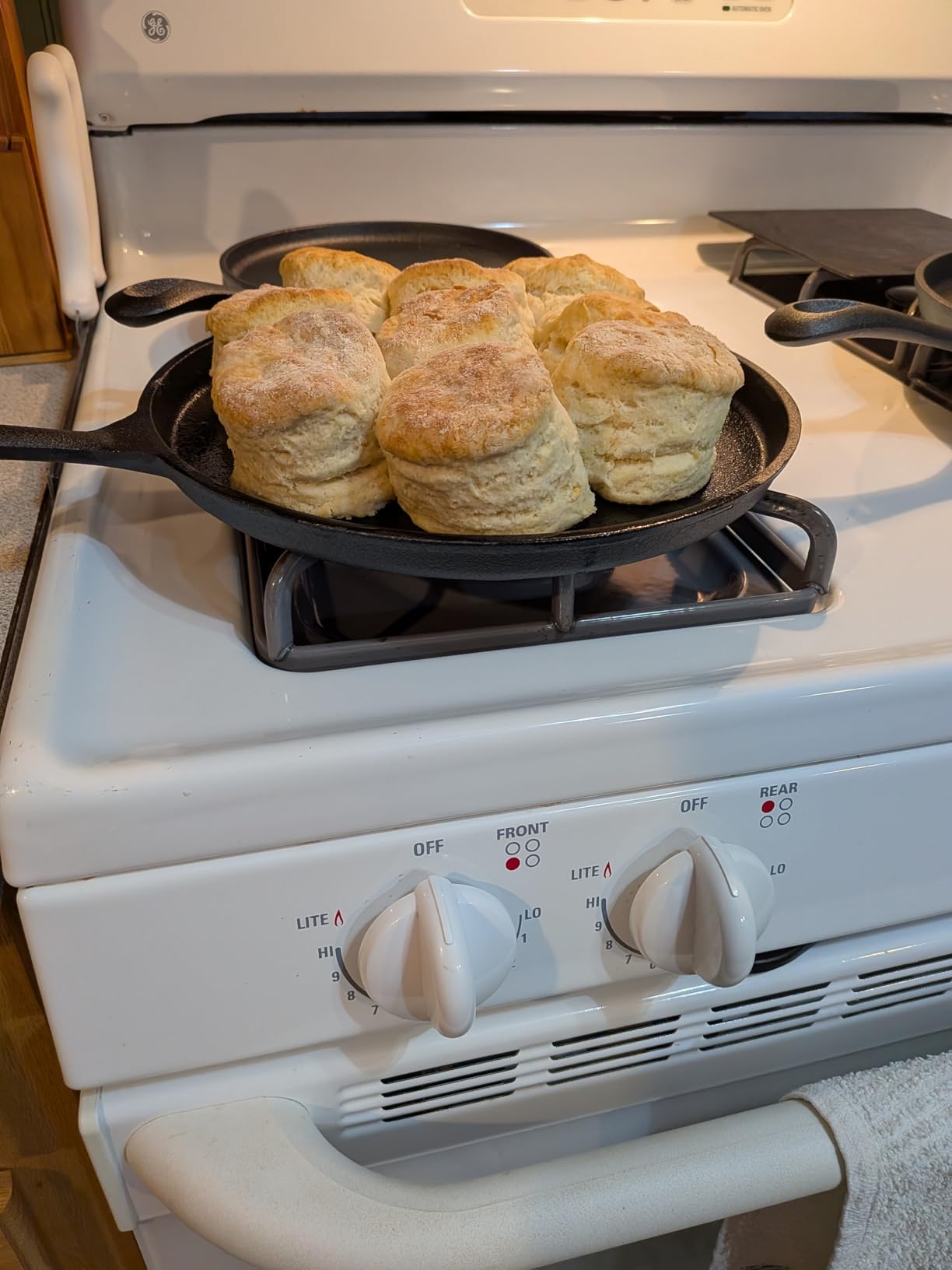 Commercial CHEF 3-Piece Cast Iron Griddle Set, Pre-Seasoned, CHCI81012 | Includes 8
