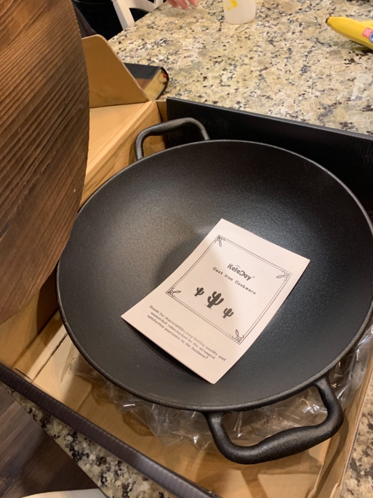Flat Bottom Cast Iron Wok with Lid 14 Inch, Pre-Seasoned Non Toxic Cast Iron Kadai, Chinese Japanese Wok double handle for Induction and Open Fire customer photo 1
