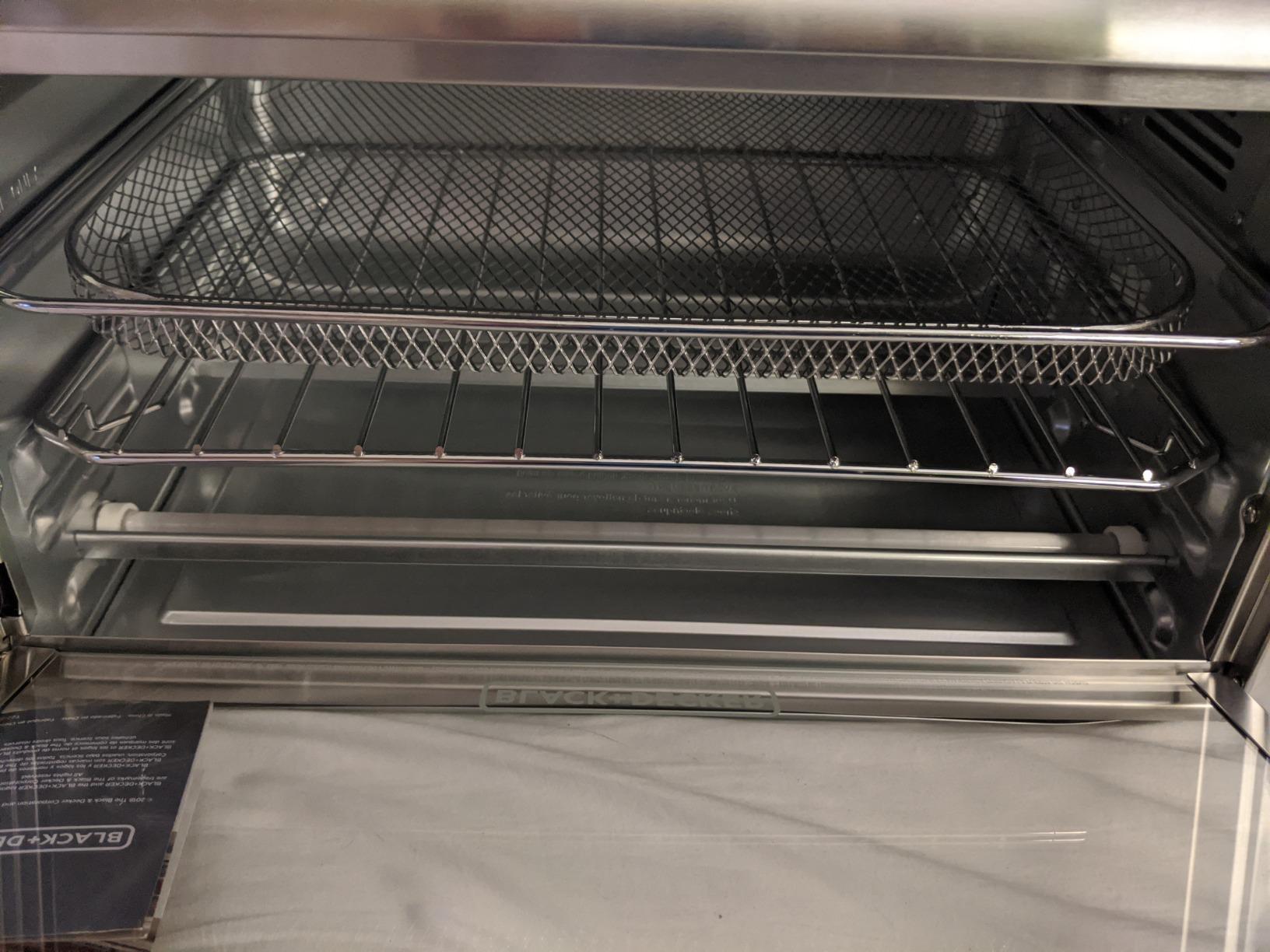 BLACK+DECKER XL 8-Slice Air Fry Toaster Oven, 5-in-1 | XL air fry oven fits a 9x13 pan or 12-inch pizza with bake, broil, toast and keep warm functions customer photo 2