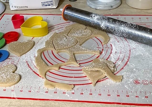 Rolling Pin and Silicone Pastry Mat Set with Adjustable Thickness Rings | Roll Dough to Perfect Size & Thickness, Stainless Steel Dough Roller for Baking Fondant, Pizza, Pie, Pastries, Pasta, Cookies customer photo 2