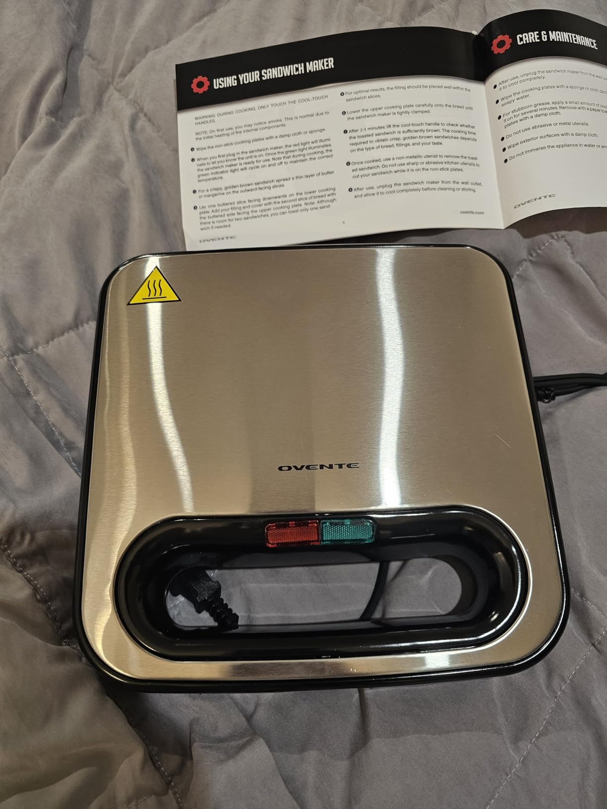 OVENTE Electric Sandwich Maker, 750W Non-Stick Plates, Black GPS401B customer photo 1