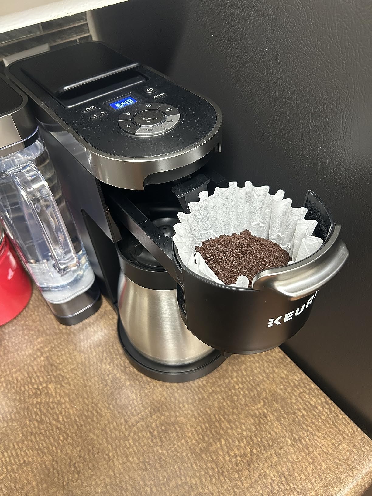 Keurig K-Duo Plus Single Serve & Carafe Coffee Maker, Multi-Position 60oz Removable Reservoir, Programmable Auto Brew Carafe, Black customer photo 2