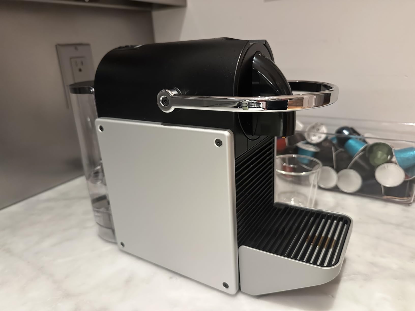Nespresso Pixie Espresso Machine by De'Longhi, 1100ml, Aluminum,Silver customer photo 1