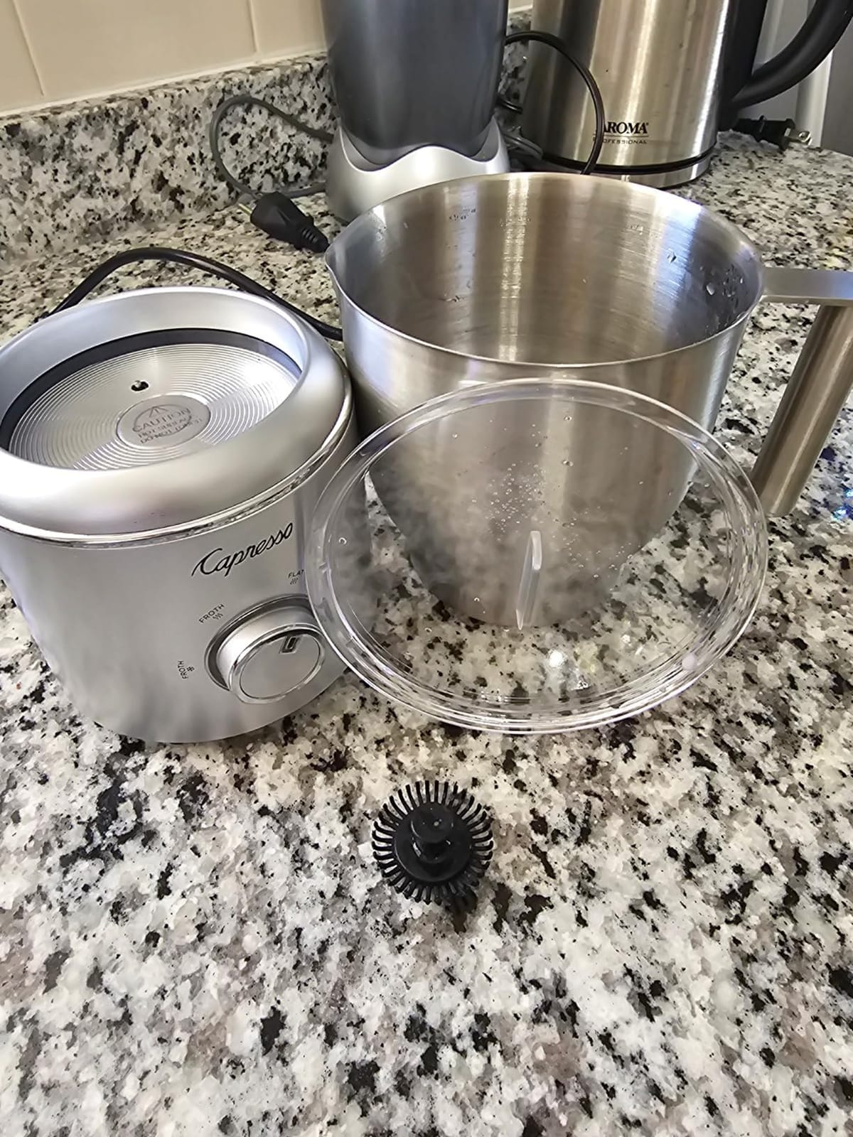 Capresso froth Select Automatic Milk Frother and Hot Chocolate Maker, Stainless Steel 209.05, Silver, 20 ounce customer photo 2