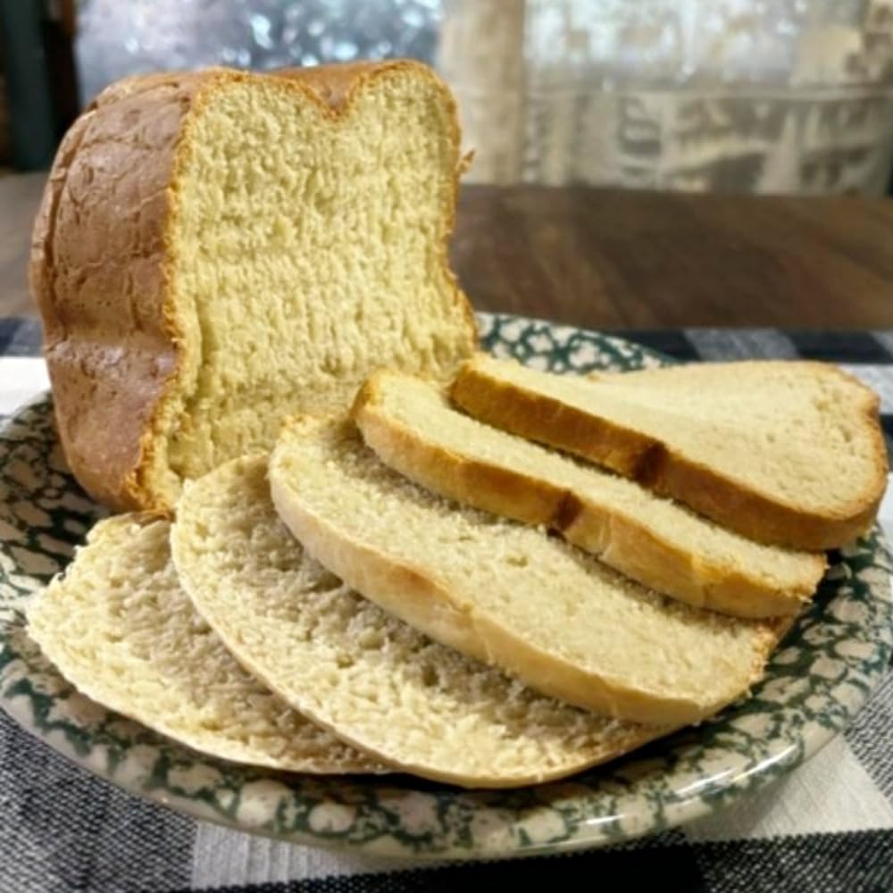 Amazon Basics Programmable Bread Maker, 2 Pound Non-Stick Automatic Bread Making Machine, 14 Settings for Breads, Doughs, Gluten-Free Options, ExpressBake, 3 Crust Colors, LCD Display, White customer photo 1