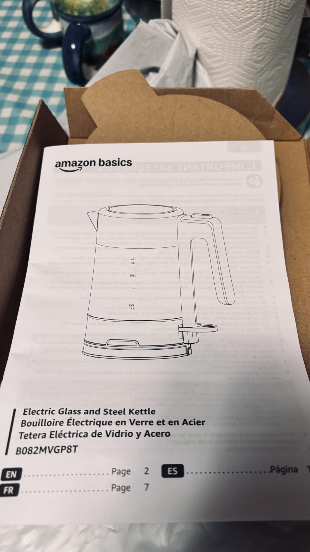 Amazon Basics Electric Kettle with Glass Carafe for Tea and Coffee, Fast Boiling, Auto Shut-Off, Boil-Dry Protection, Temperature Control, Removable Filter, 1 Liter, 1500W, BPA-Free customer photo 1