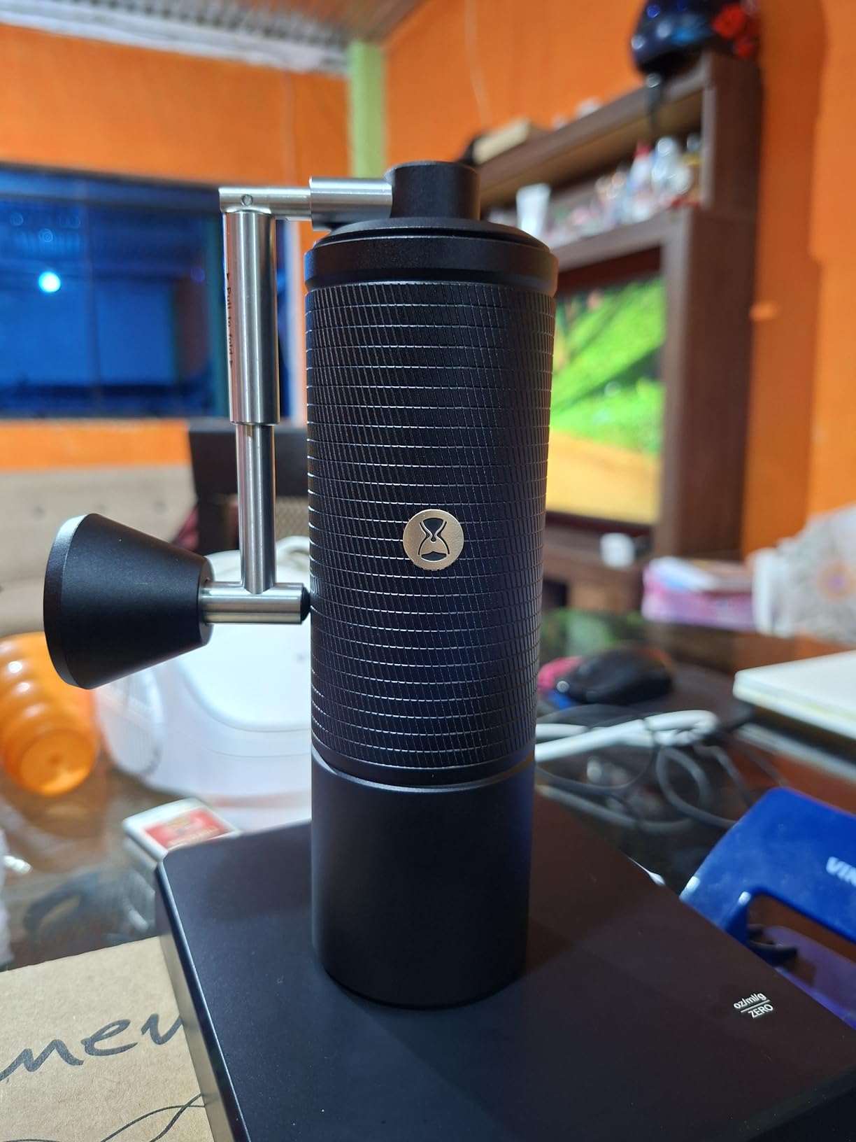 TIMEMORE Chestnut C2 Manual Coffee Grinder Capacity 25g with CNC Stainless Steel Tapered Burr - Internal Adjustable Setting, Double Bearing Positioning, French Press Coffee for Hand Grinder Gift customer photo 1