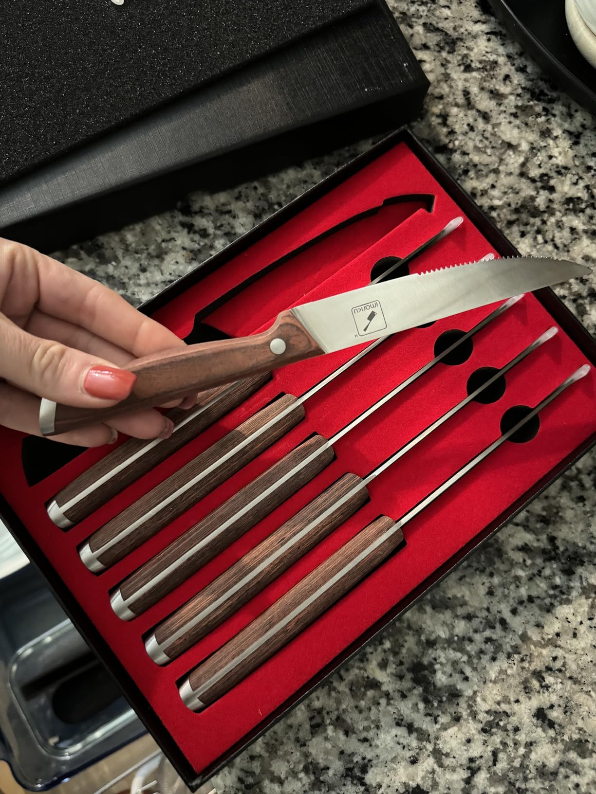 imarku Steak Knives Set of 6, Japanese HC Steel, Serrated, Gift Box customer photo 1