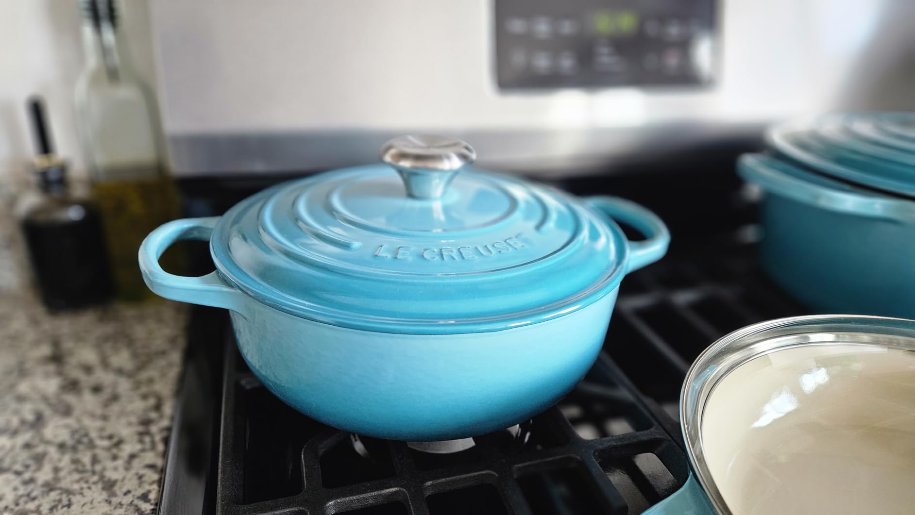 Le Creuset Enameled Cast Iron Signature Sauteuse Oven, 3.5 qt., White customer photo 1