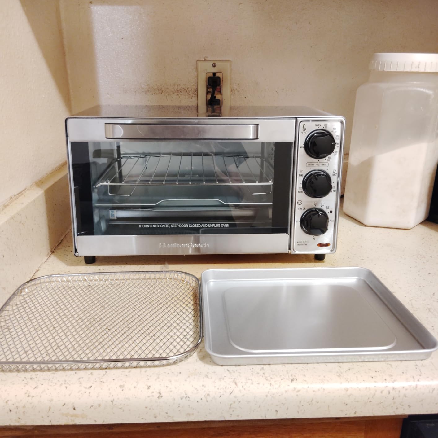 Hamilton Beach Sure-Crisp Air Fryer Toaster Oven Combo | Air Fry, Bake, Broil, Toast | 30 Minute Timer | Automatic Shut Off | 200 to 450ºF Adjustable Temp | Stainless Steel | 31403J customer photo 2