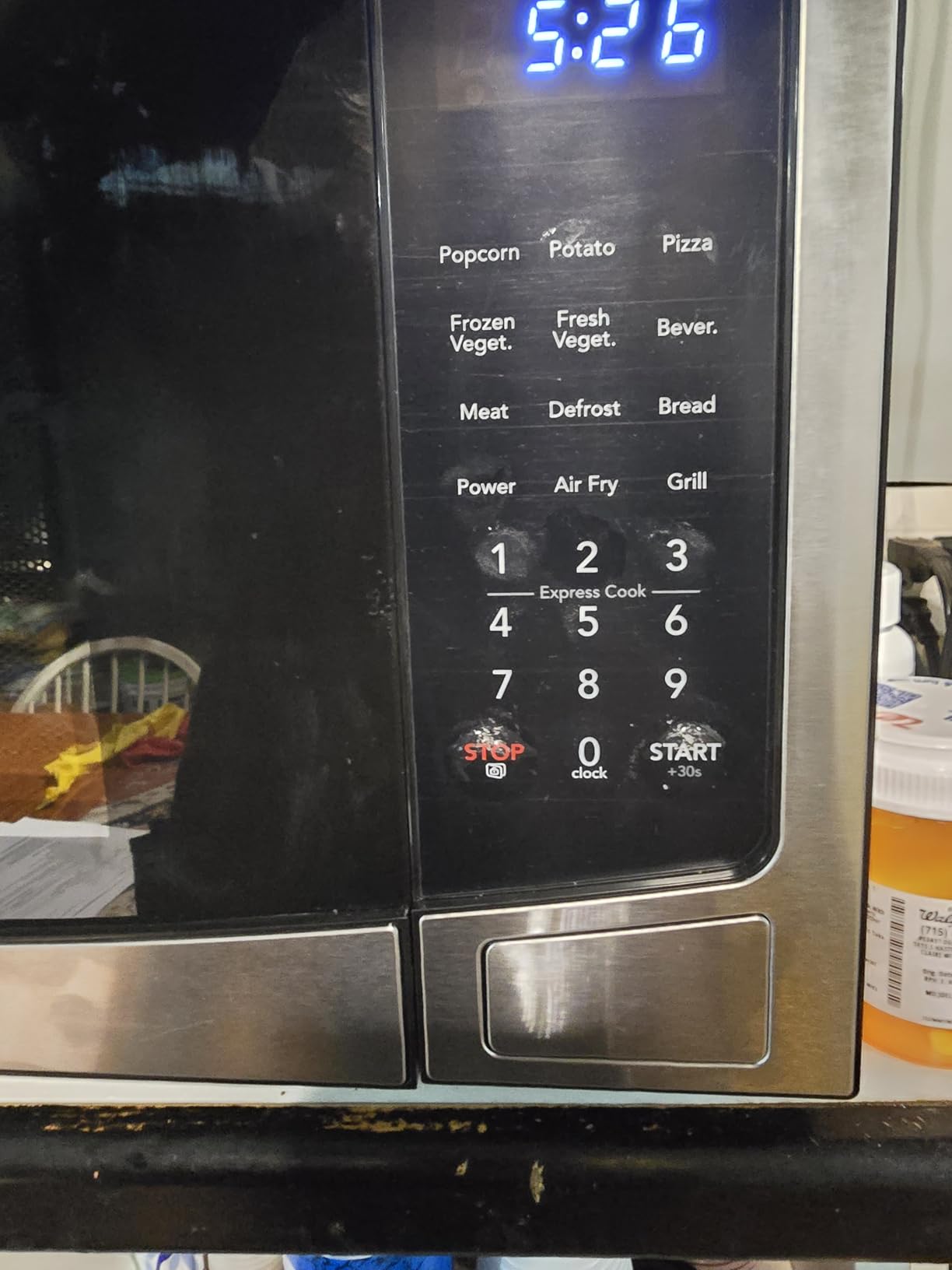FRIGIDAIRE 1.2 cu ft Microwave, Digital Air Fryer, Convection Oven, Combo-Fry with XL Capacity, Stainless Steel Finish customer photo 2