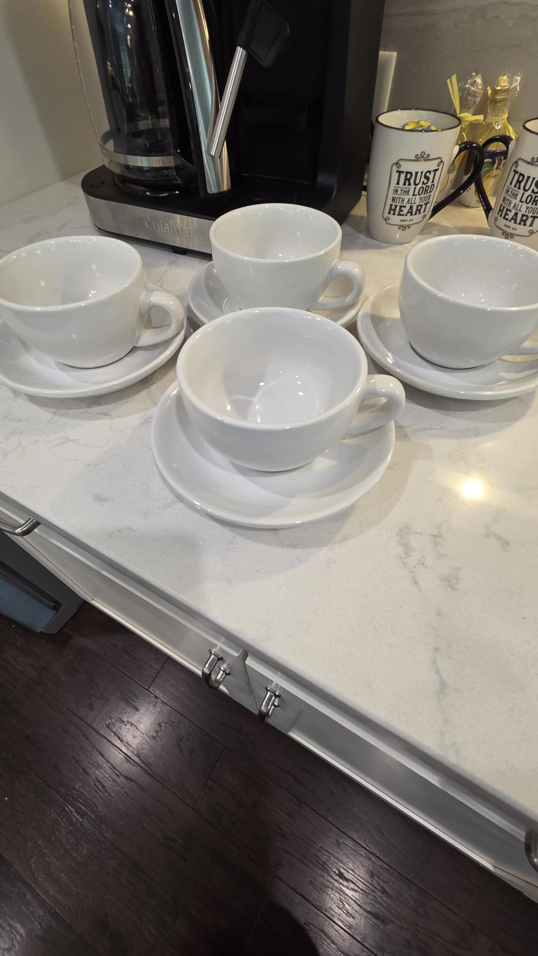 LE TAUCI 3 oz Espresso Cups with Saucers, Set of 4 Ceramic Demitasse Cup and Saucer Set for Double Espresso Shot, Lungo, Ristretto, Embossed Coffee Cups, White customer photo 1